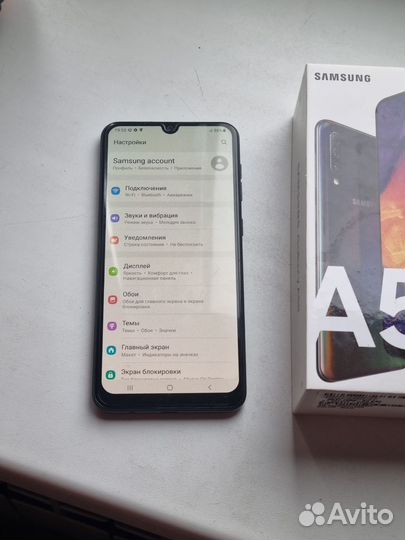 Телефон Samsung a50
