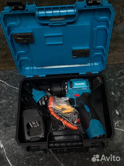 Бесщеточный шуруповерт Makita 18v