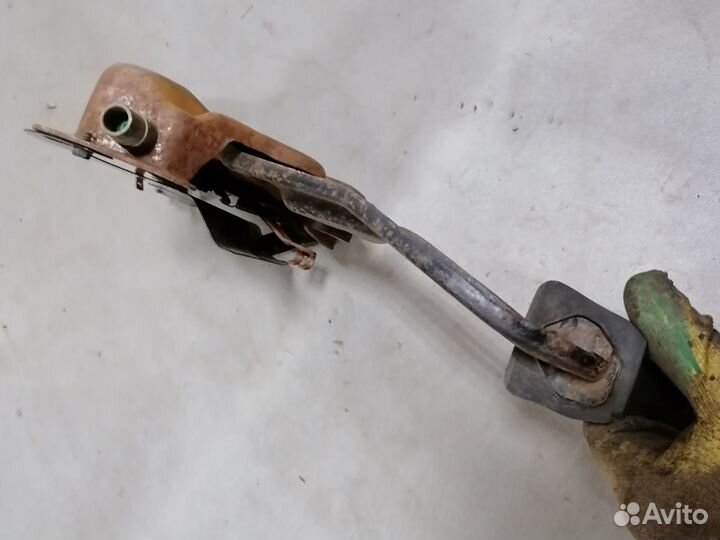 Педаль стояночн.тормоза Chevrolet Blazer S10 1993