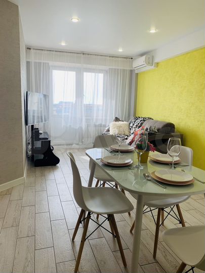 2-к. квартира, 56 м², 4/9 эт.