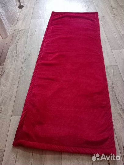 Красная ковровая дорожка