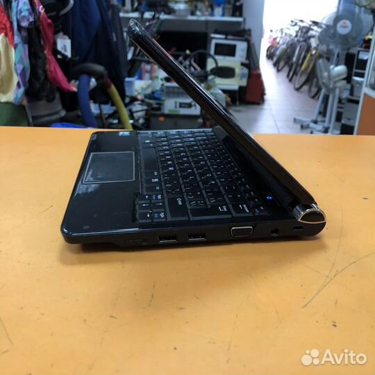 Нетбук DNS Atom/2озу/320HDD