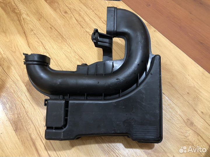 Резонатор воздушного фильтра Hyundai Solaris 2