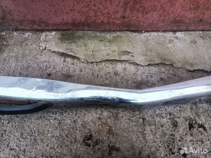 Бампер передний Mercedes W123