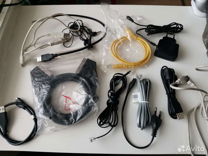 Кабели, адаптеры, наушники