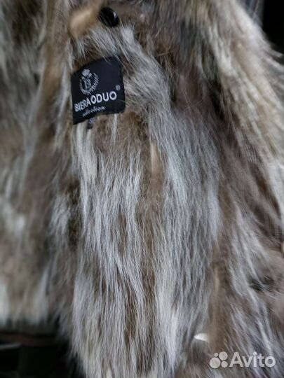 Мужская кожаная куртка с мехом волка