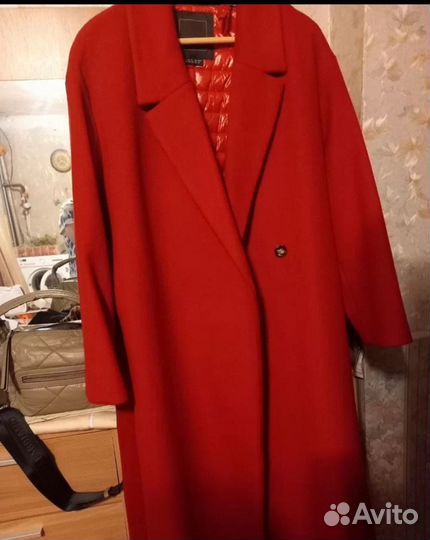 Новое демисезонное пальто Geox 48 размера