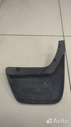 Брызговик задний левый Renault Sandero