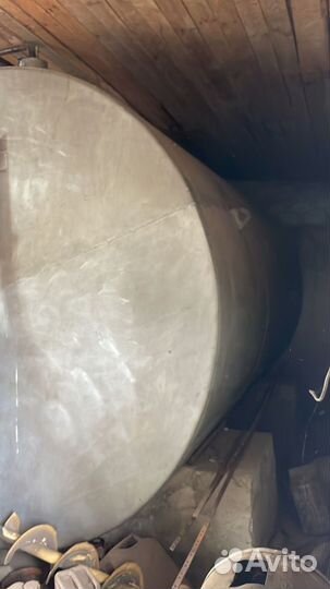 Емкость 25 кубов