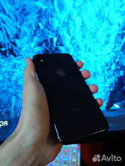 iPhone Xs, 64 ГБ
