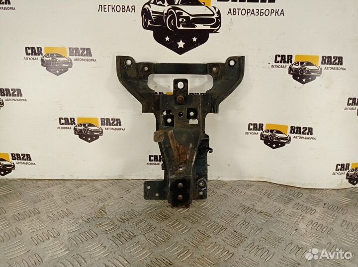 Кронштейн замка капота Nissan X-Trail