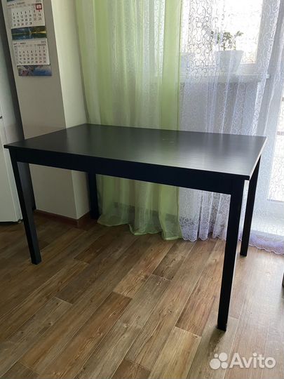 Кухонный стол и стулья IKEA