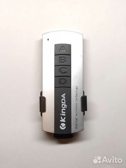 Люстра со светодиодной подсветкой и пультом ду