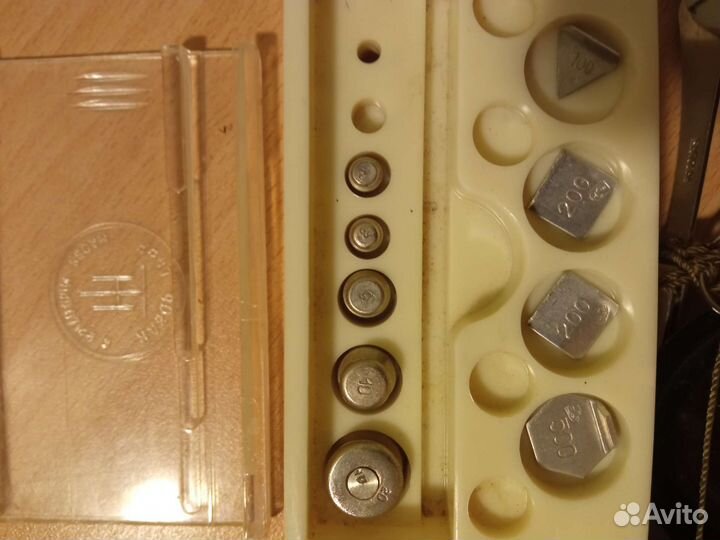 Лабораторные весы