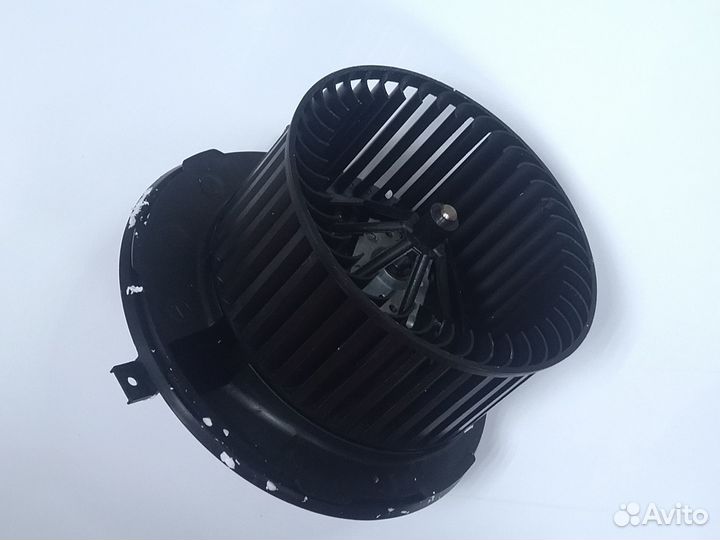 Мотор печки VAG 1K1819015 golf/ Ocnavia