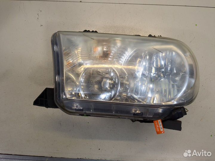 Фара (передняя) Toyota Tundra, 2009