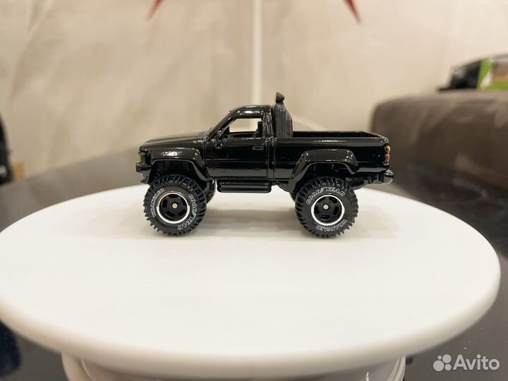 Hot wheels premium Toyota назад в будущее