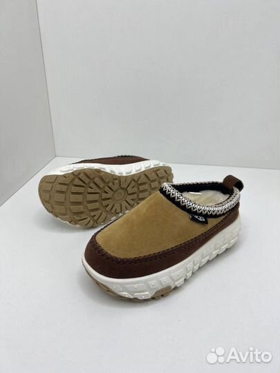 Кроссовки UGG женские