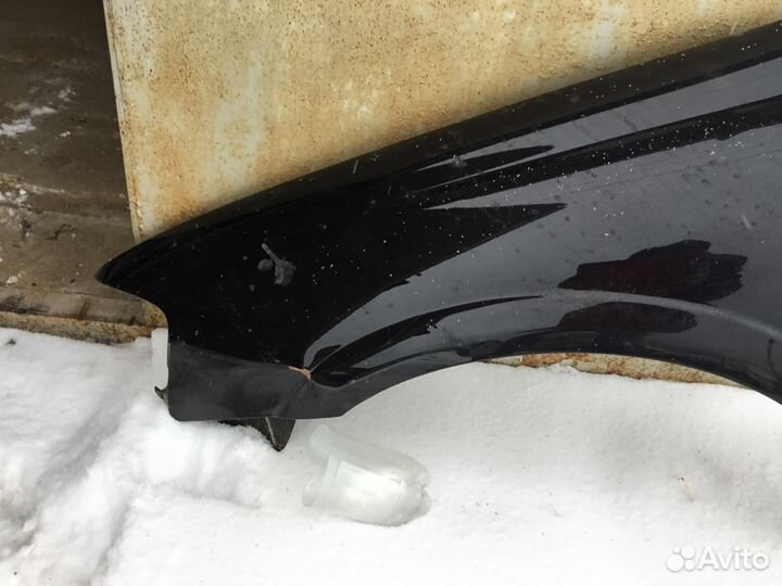 Передние крылья оригинал для Ниссан альмера класси