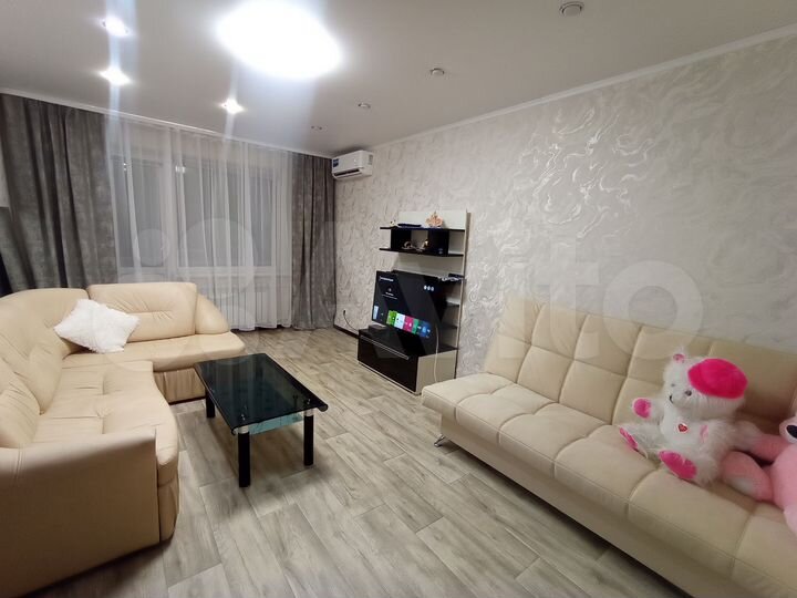 2-к. квартира, 60 м², 6/10 эт.