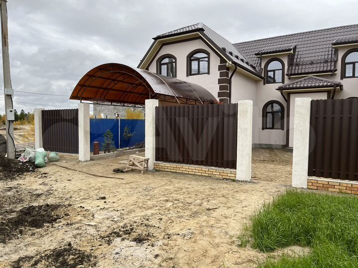 Дом 250 м² на участке 6 сот.