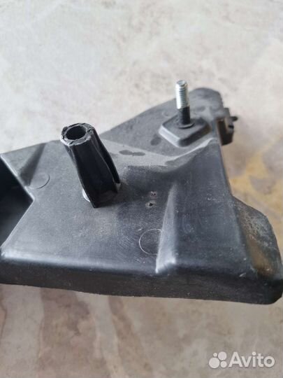 Кронштейн переднего бампера левый general motors