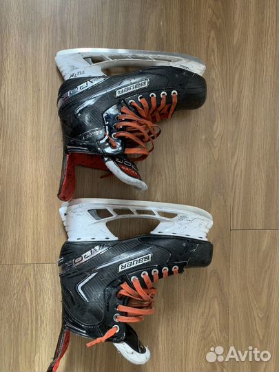 Коньки хоккейные