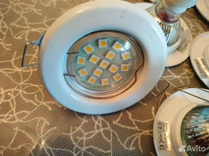 Светильник встраиваемый