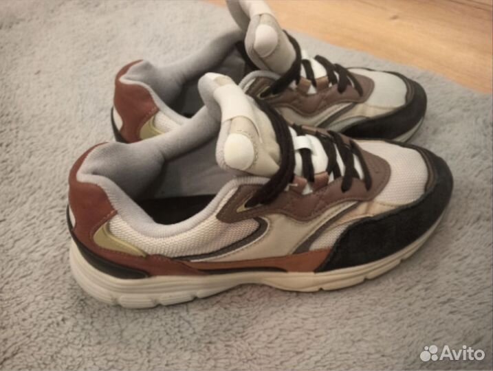 Кроссовки женские Zara