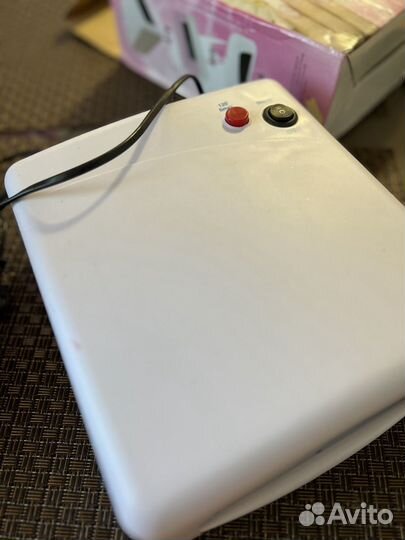 Ультрафиолетовая лампа