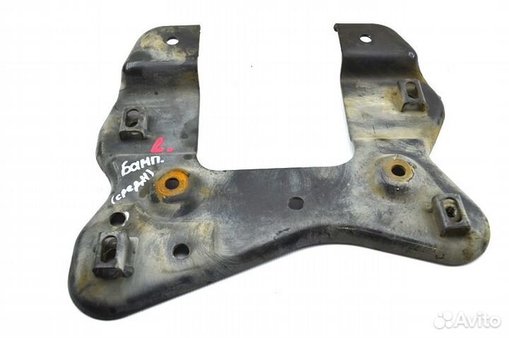 Кронштейн переднего бампера, левый MAN TGA 18.480