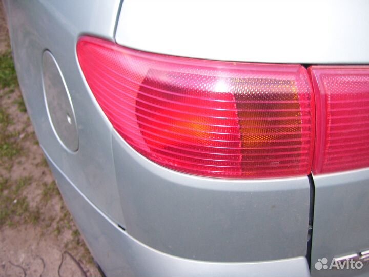Мазда 2 demio фонарь задний