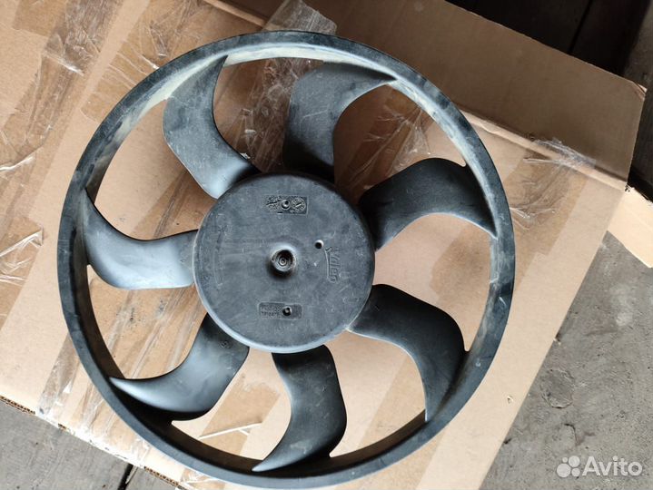 Вентилятор охлаждения на Рено Сандеро stepway