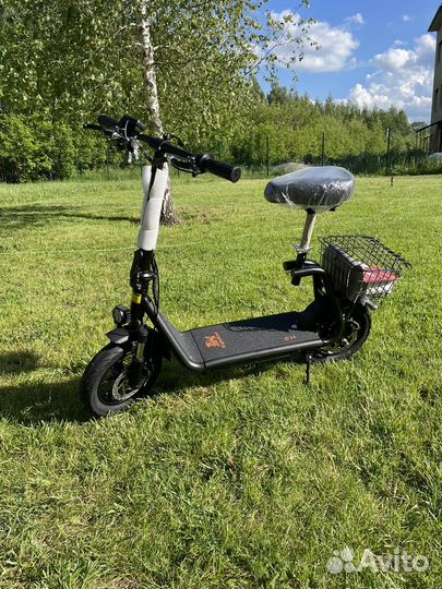 Электросамокат kugooC1+ Новый