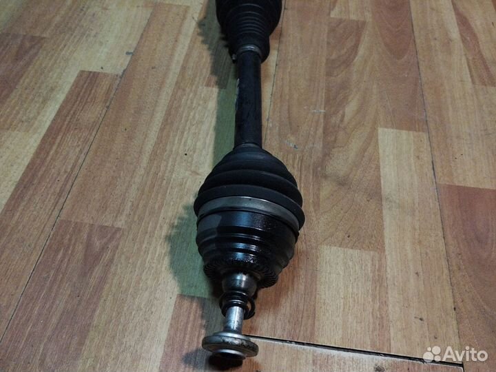 Привод передний левый шрус BMW G30 F90 G11 G12