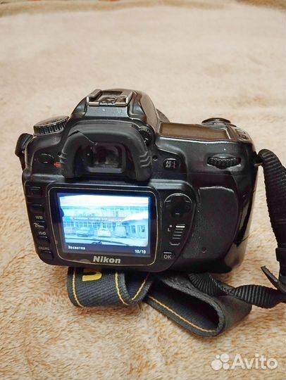 Зеркальный фотоаппарат Nikon D80