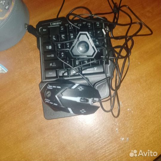 Игровая клавиатура и мышь для телефона