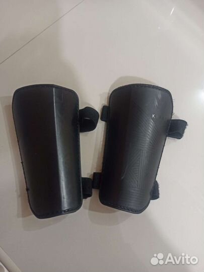 Щитки футбольные детские