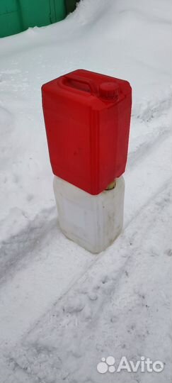 Канистры пластиковые 20л