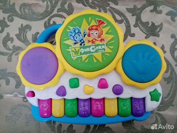 Музыкальные и развивающие игрушки