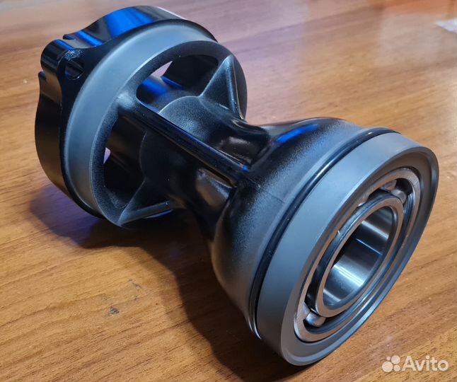 Ступица в сборе Suzuki DF300 оригинал