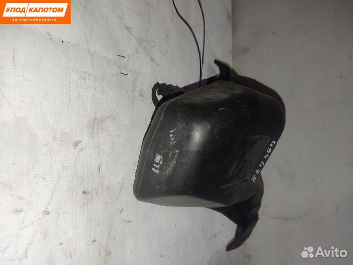 Бачок омывателя передний Opel Astra J 13260579