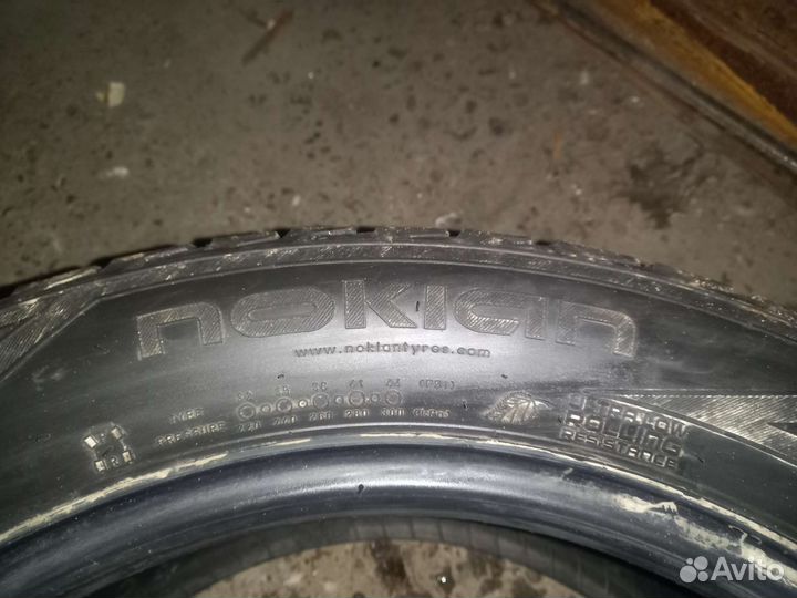 Nokian Tyres Hakkapeliitta R2 225/50 R17 98R