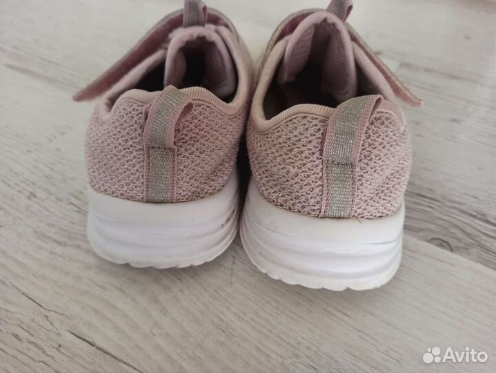 Кроссовки Skechers