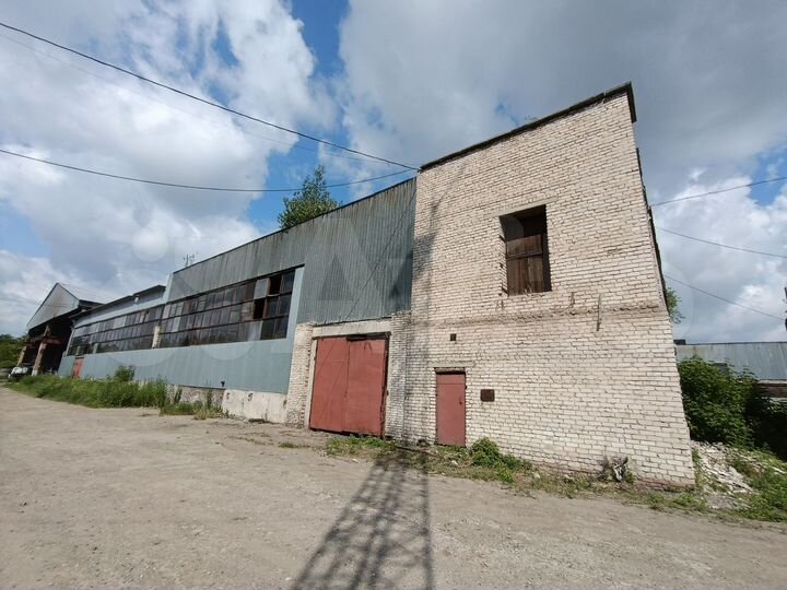 Склад / производство 2000 м2 + 37 сот земли
