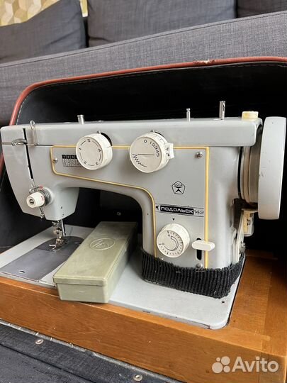 Швейная машина Подольск 142
