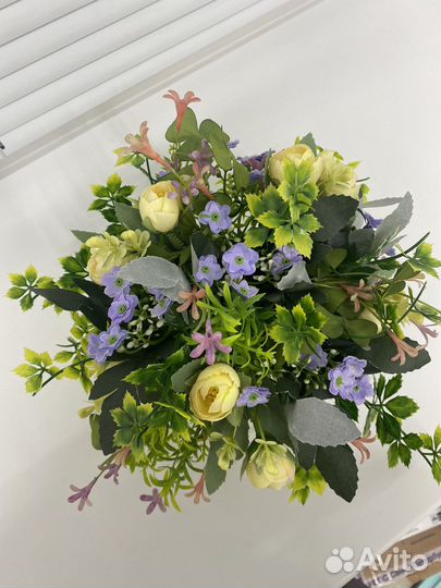 Цветочная композиция на стол