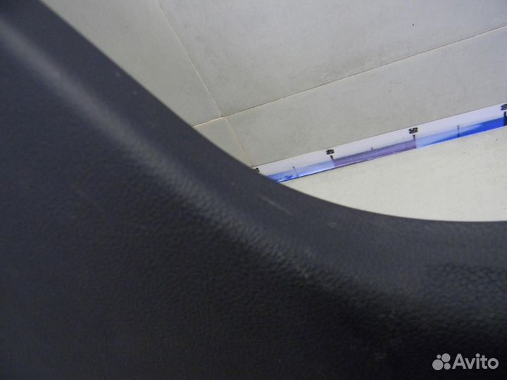 Обшивка стойки Focus III 2011