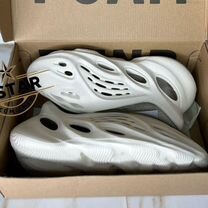 Ранеры/тапочки Adidas Yeezy Foam Runner