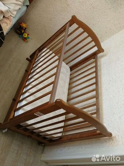 Детская кроватка